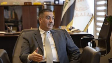 سبب اعفاء مصطفى غالب مخيف محافظ البنك المركزي من منصبه